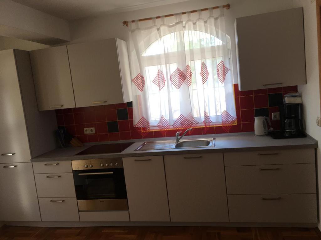 Apartman Put Svete Kate Raslina Esterno foto