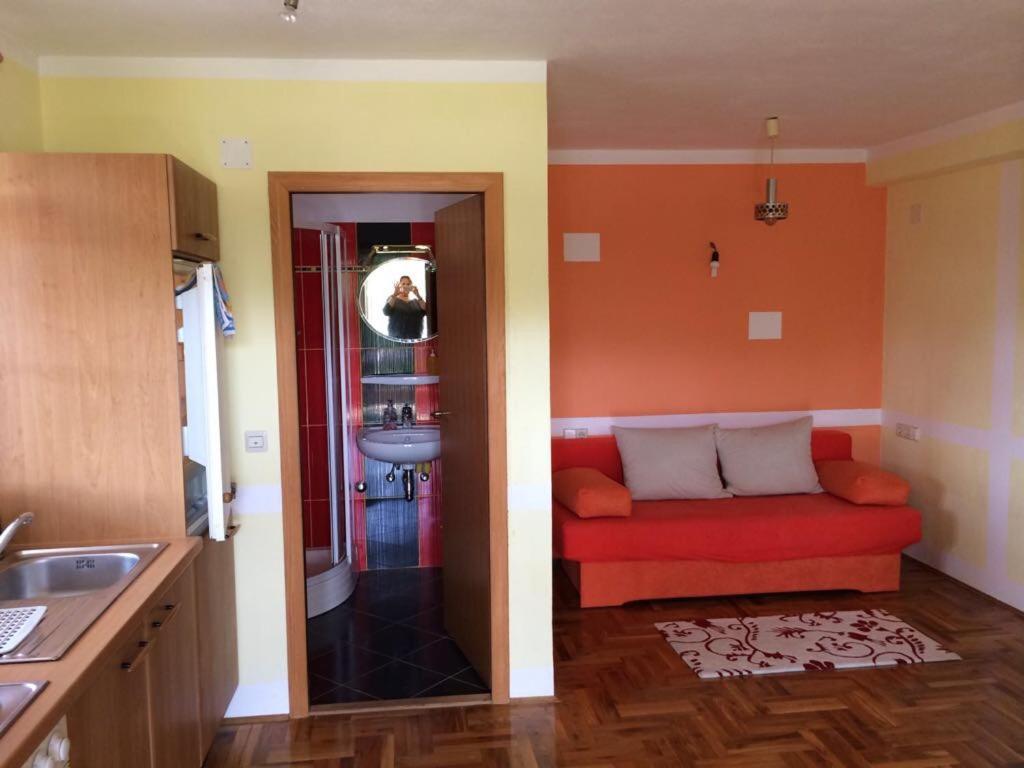 Apartman Put Svete Kate Raslina Esterno foto